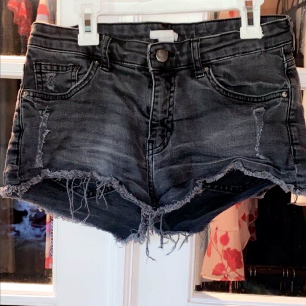 H&M black denim shorts